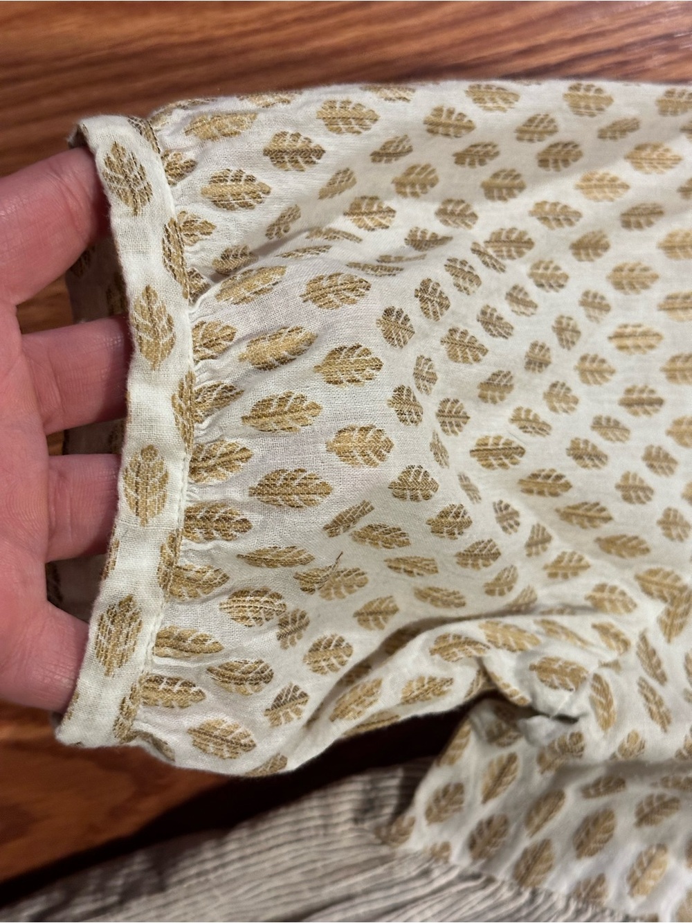 Roolee Cotton Cream with stripes and leaf Print Tiered Peasant Blouse size M - Picture 5 of 11